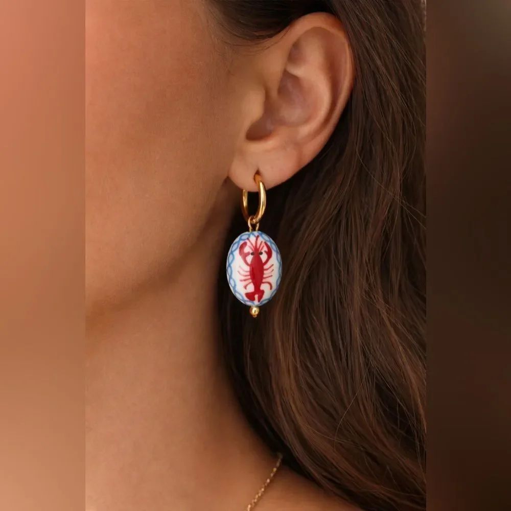 Gold Red Lobster Charm hoop A1720
